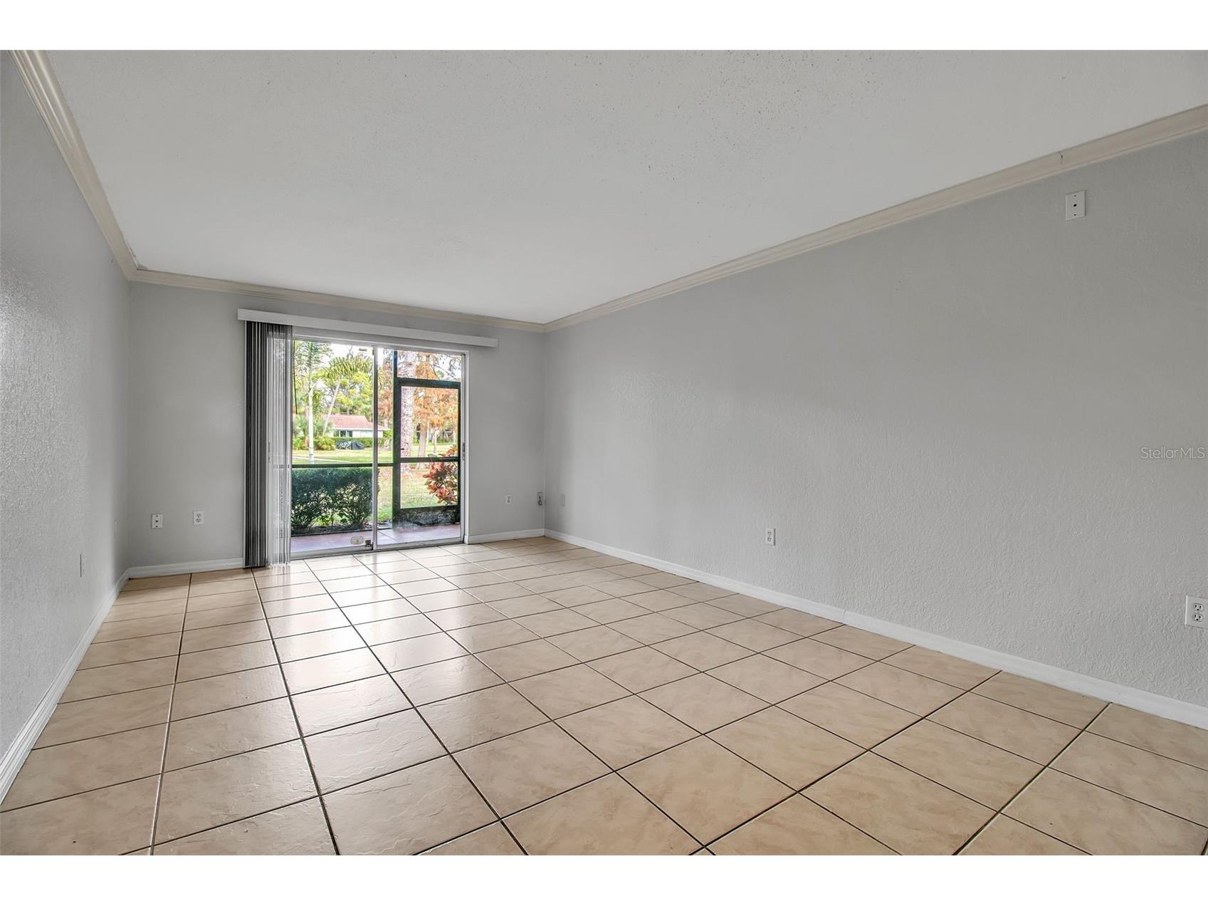 960 La Costa Circle #3 Sarasota FL 34237 A4677986 image12