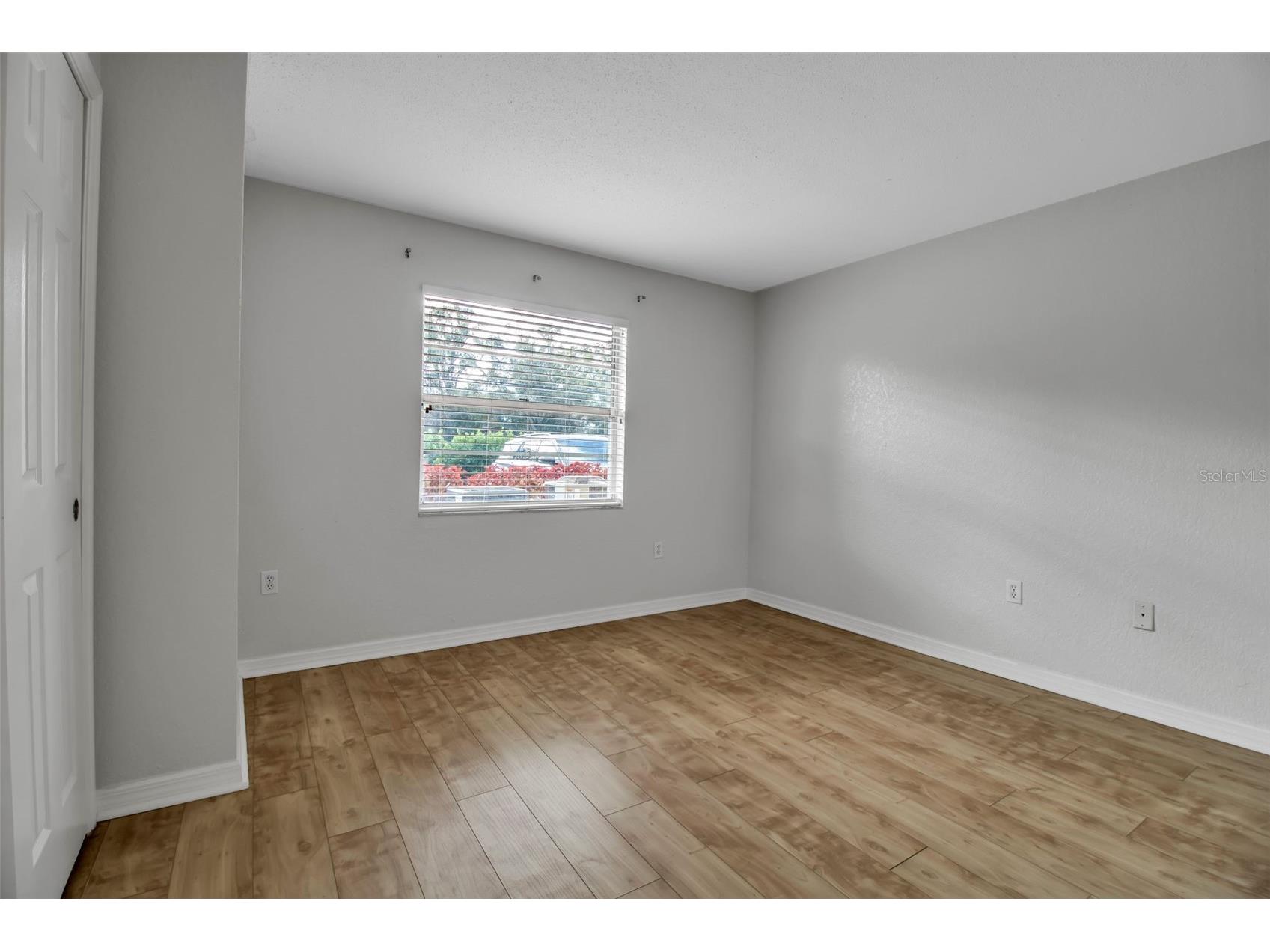 960 La Costa Circle #3 Sarasota FL 34237 A4677986 image17