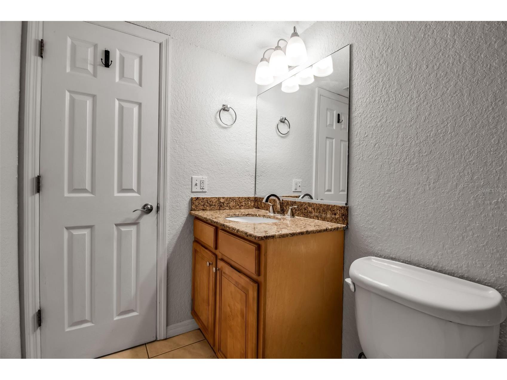 960 La Costa Circle #3 Sarasota FL 34237 A4677986 image22