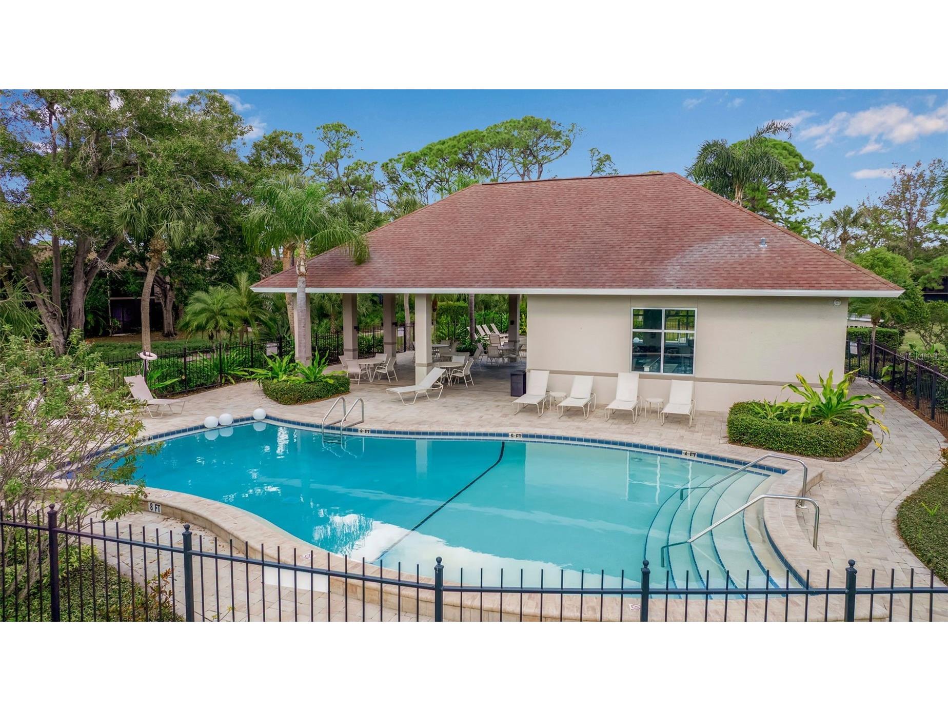 960 La Costa Circle #3 Sarasota FL 34237 A4677986 image27