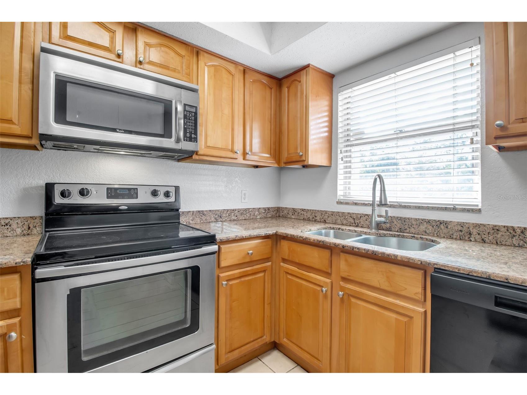 960 La Costa Circle #3 Sarasota FL 34237 A4677986 image7