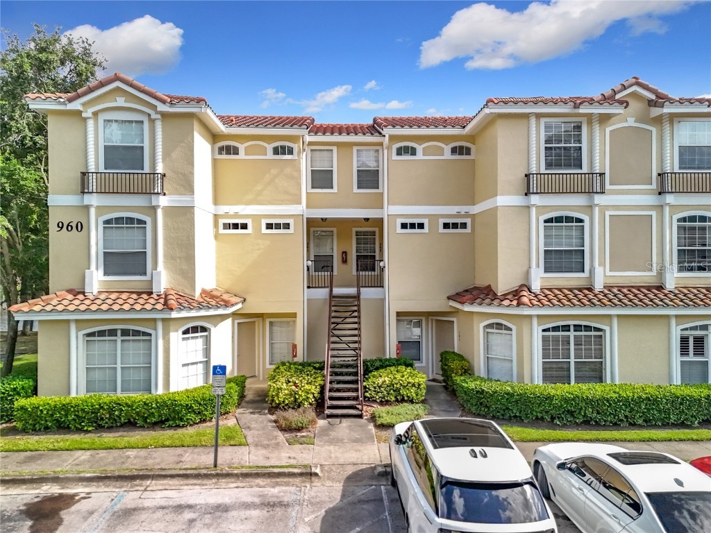 960 Mooring Avenue #202 Altamonte Springs FL 32714 O6303564 image1