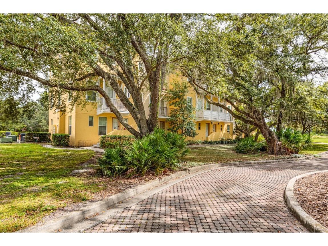 960 Sombra Street Tampa FL 33619 U8216673 image1