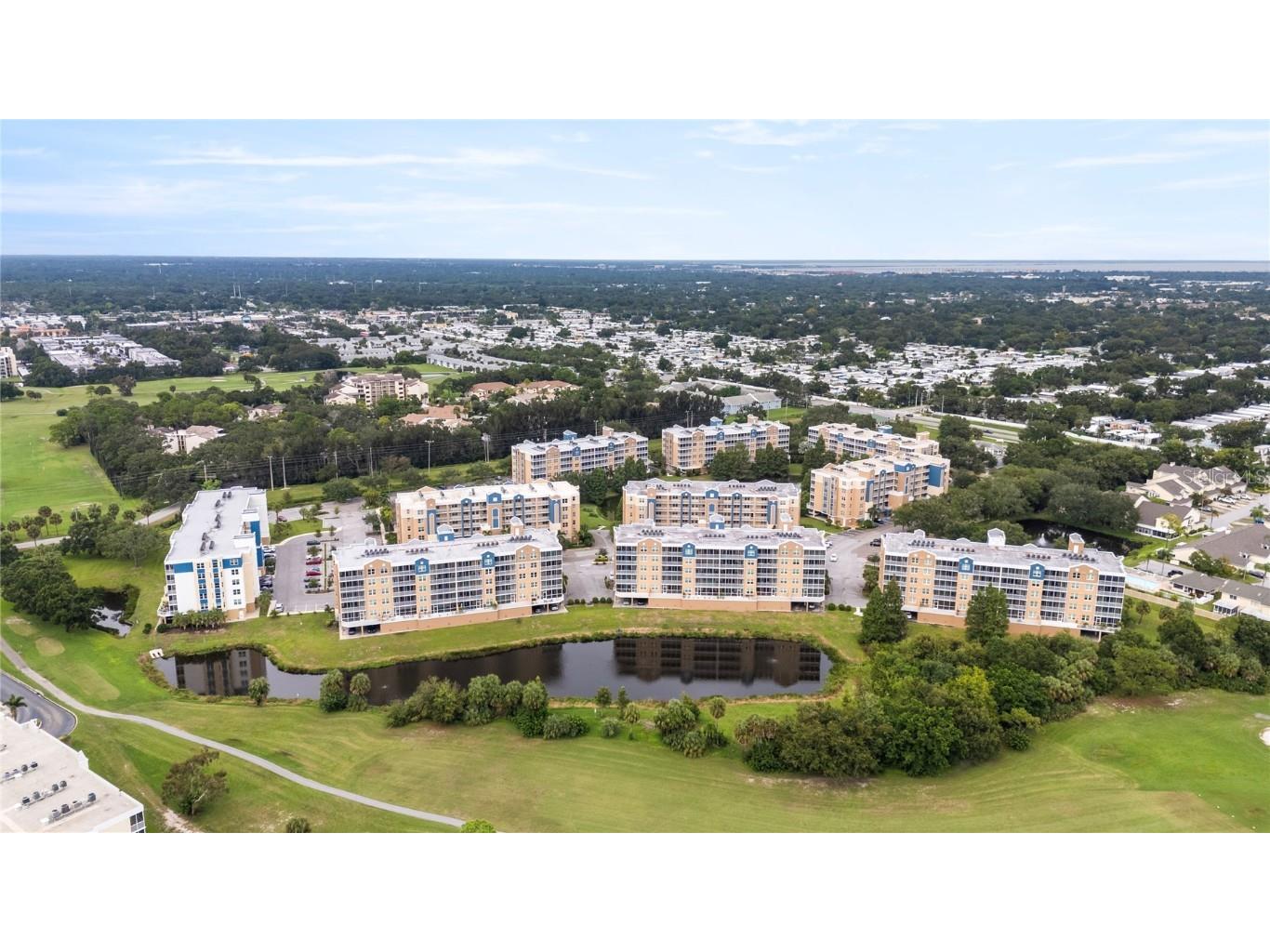 960 Starkey Road #5202 Largo FL 33771 TB8427933 image2