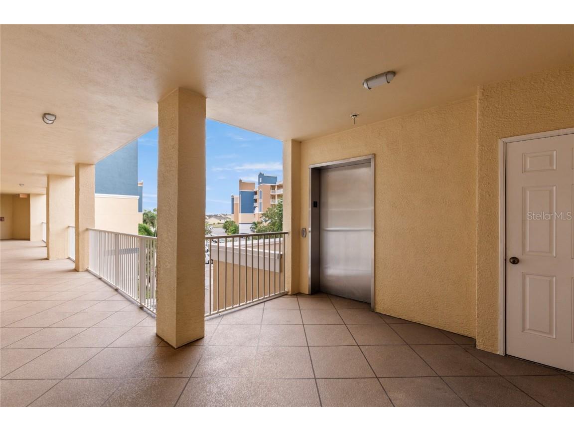 960 Starkey Road #5202 Largo FL 33771 TB8427933 image3