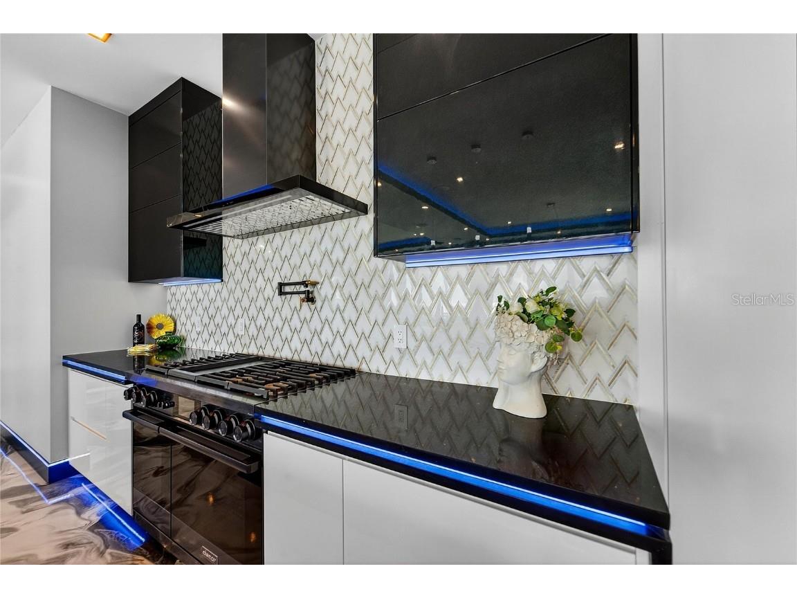 9600 W Gulf Boulevard Treasure Island FL 33706 - GULF OF MEXAMERICA TB8406766 image16