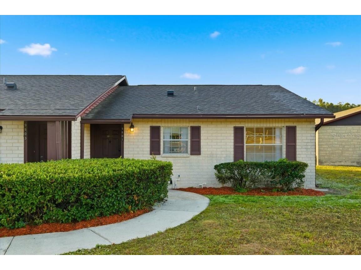 9601 Eastfield Road Thonotosassa FL 33592 TB8449372 image1