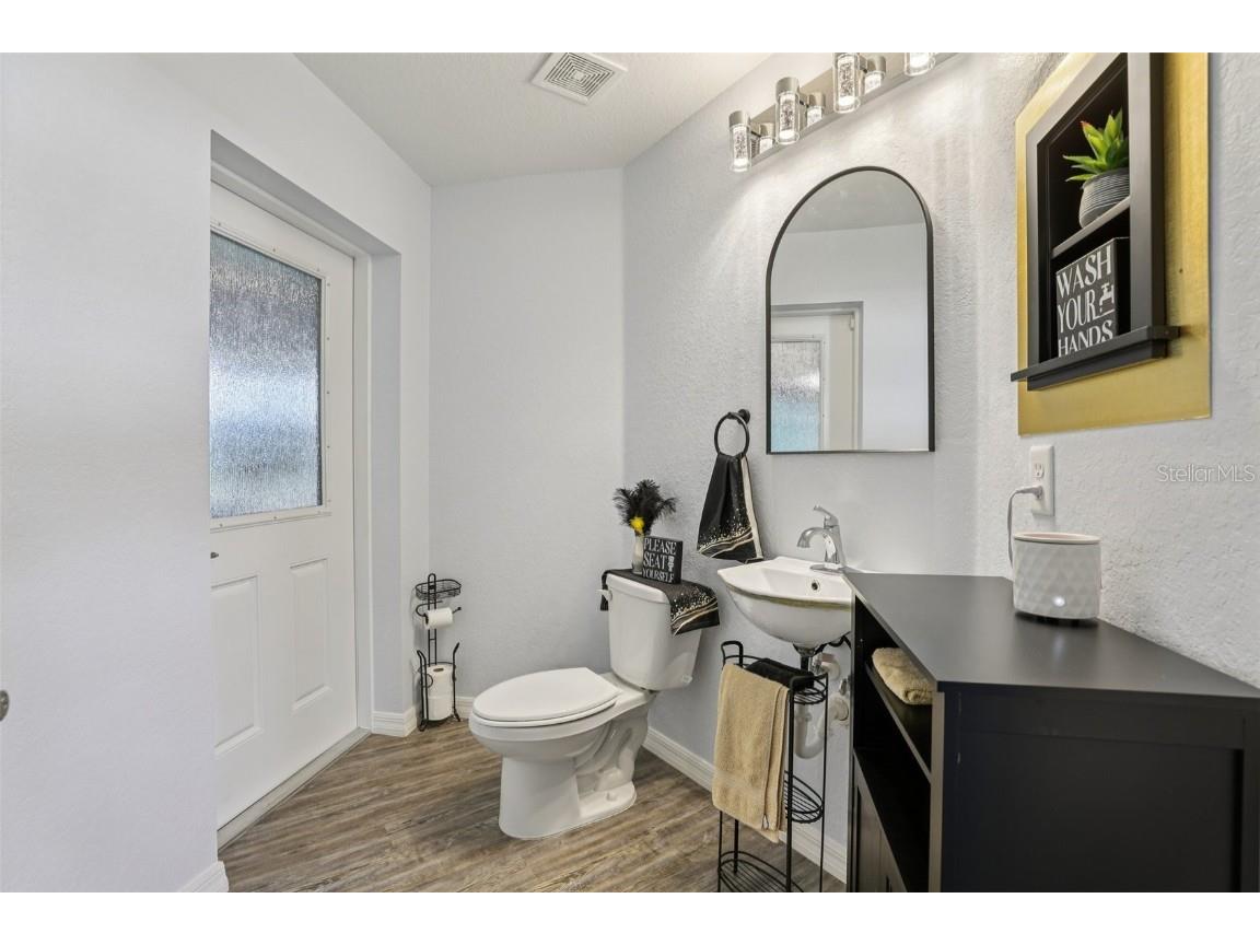 9601 Oakwood Drive Lake Wales FL 33898 TB8442448 image23