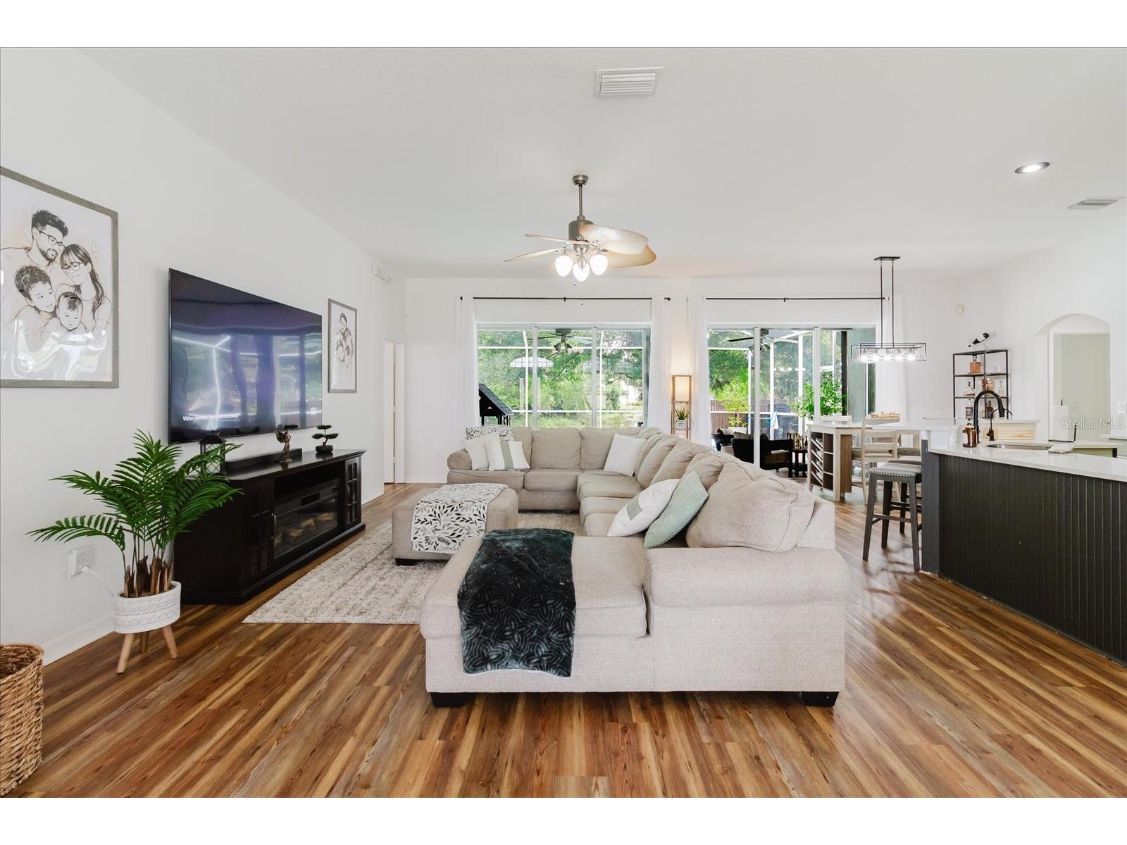 9601 Regents Park Drive Tampa FL 33647 TB8517604 image11