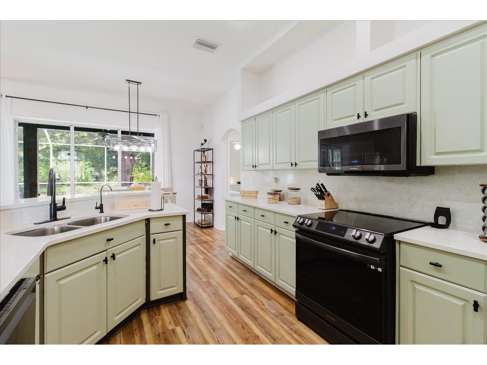 9601 Regents Park Drive Tampa FL 33647 TB8517604 image17
