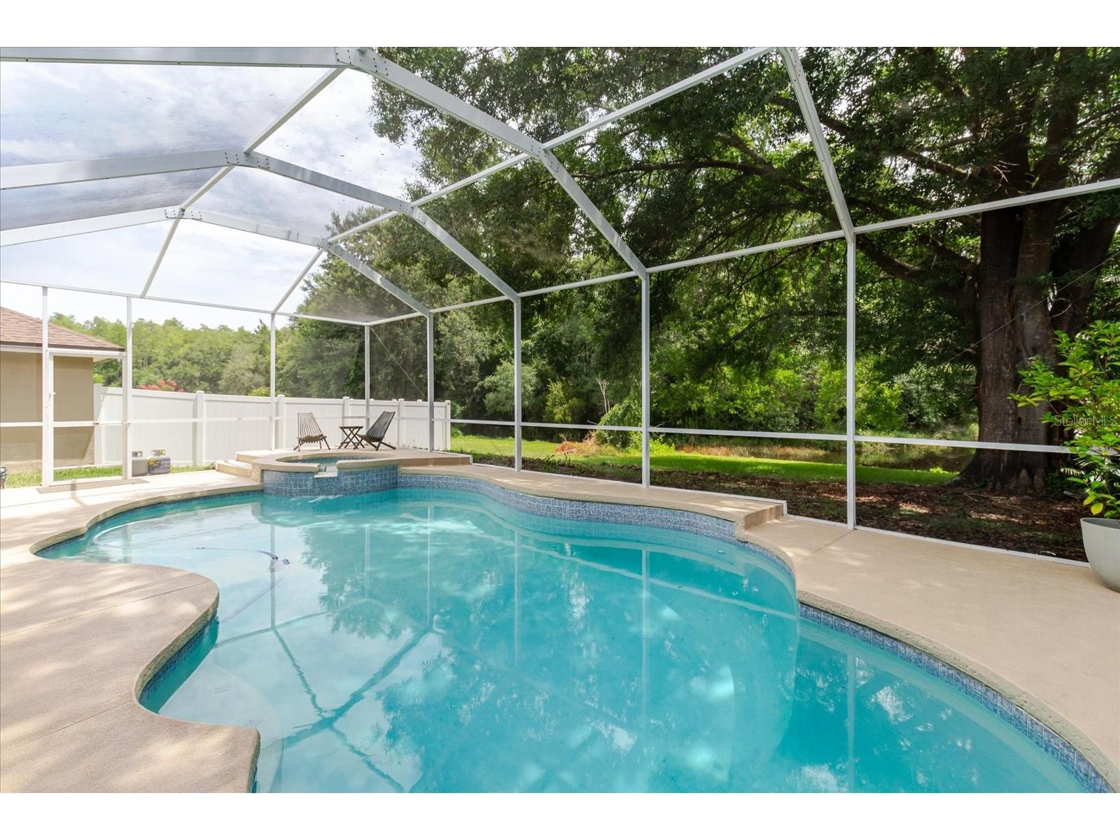 9601 Regents Park Drive Tampa FL 33647 TB8517604 image40