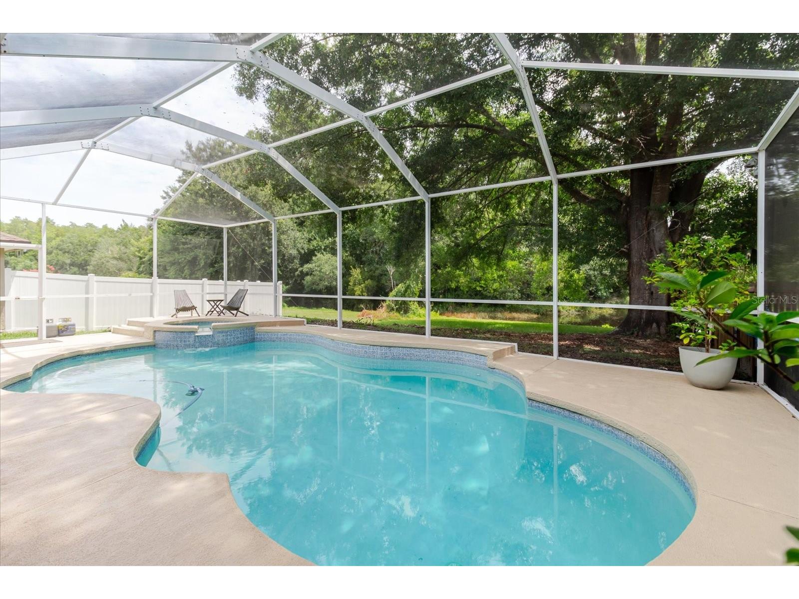 9601 Regents Park Drive Tampa FL 33647 TB8517604 image41