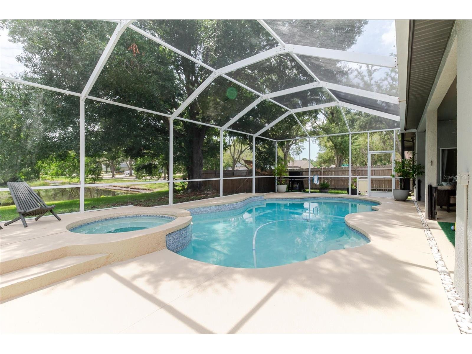9601 Regents Park Drive Tampa FL 33647 TB8517604 image44
