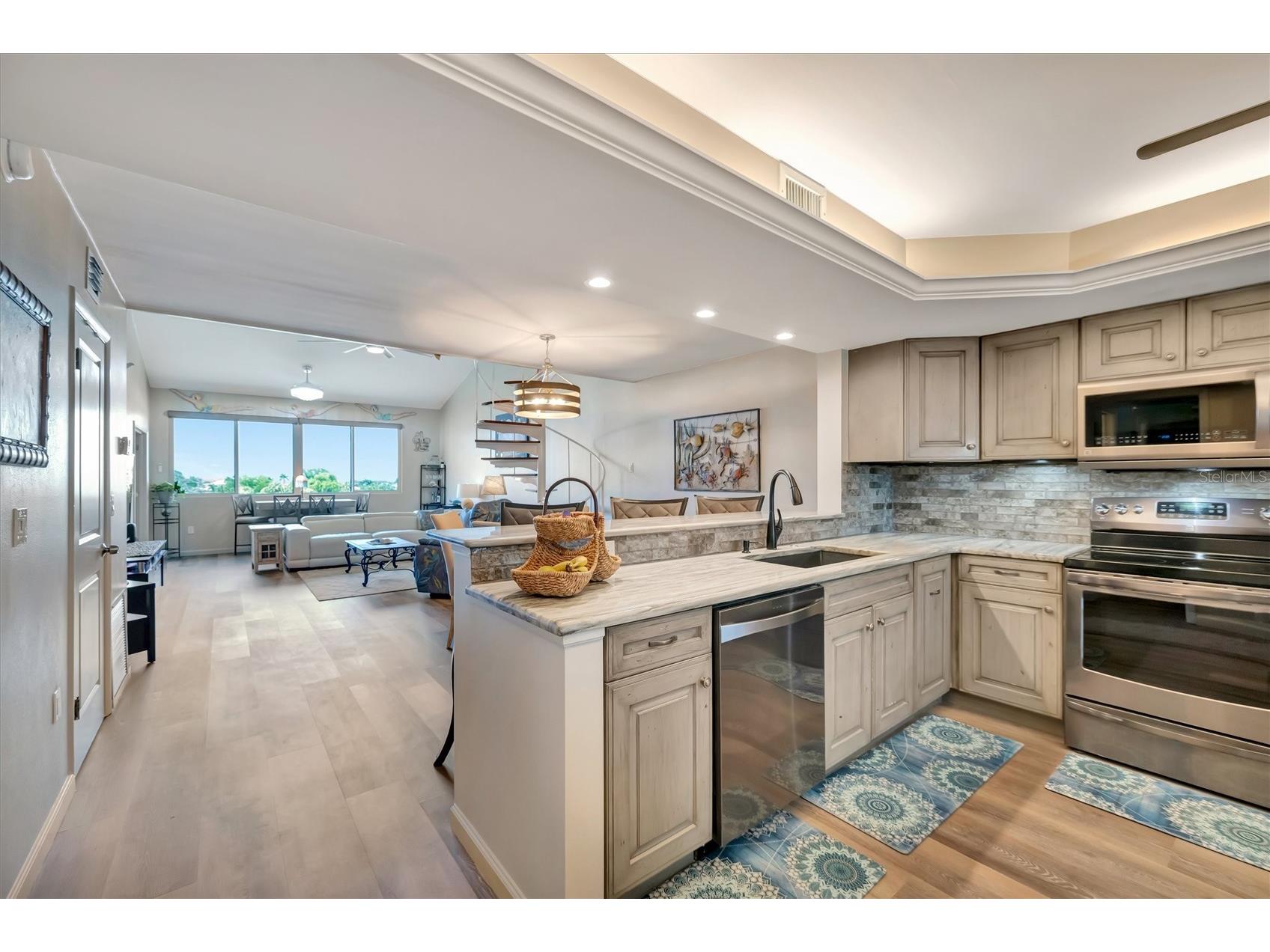 9604 Cortez Road W #436 Bradenton FL 34210 - PALMA SOLA BAY INTRACOASTAL A4687846 image5
