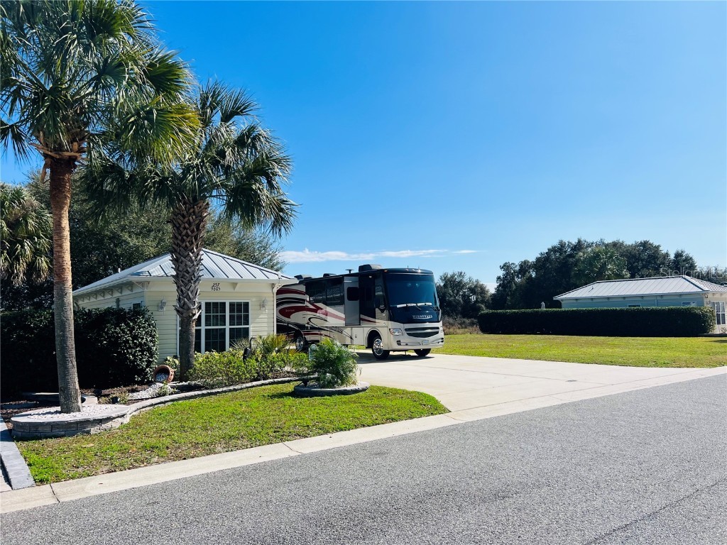 9605 SE 49th Terrace Webster FL 33597 G5077822 image1