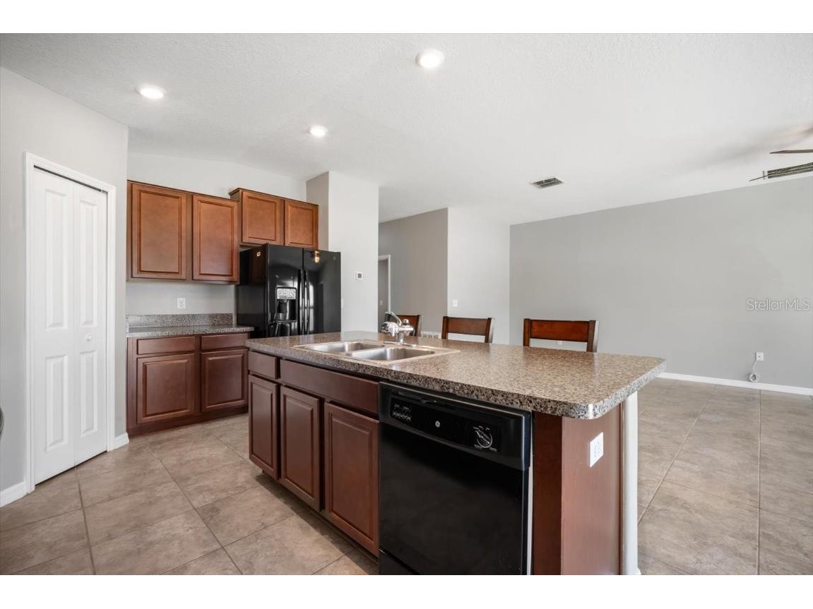 9607 Lemon Drop Loop Ruskin FL 33573 TB8405030 image10