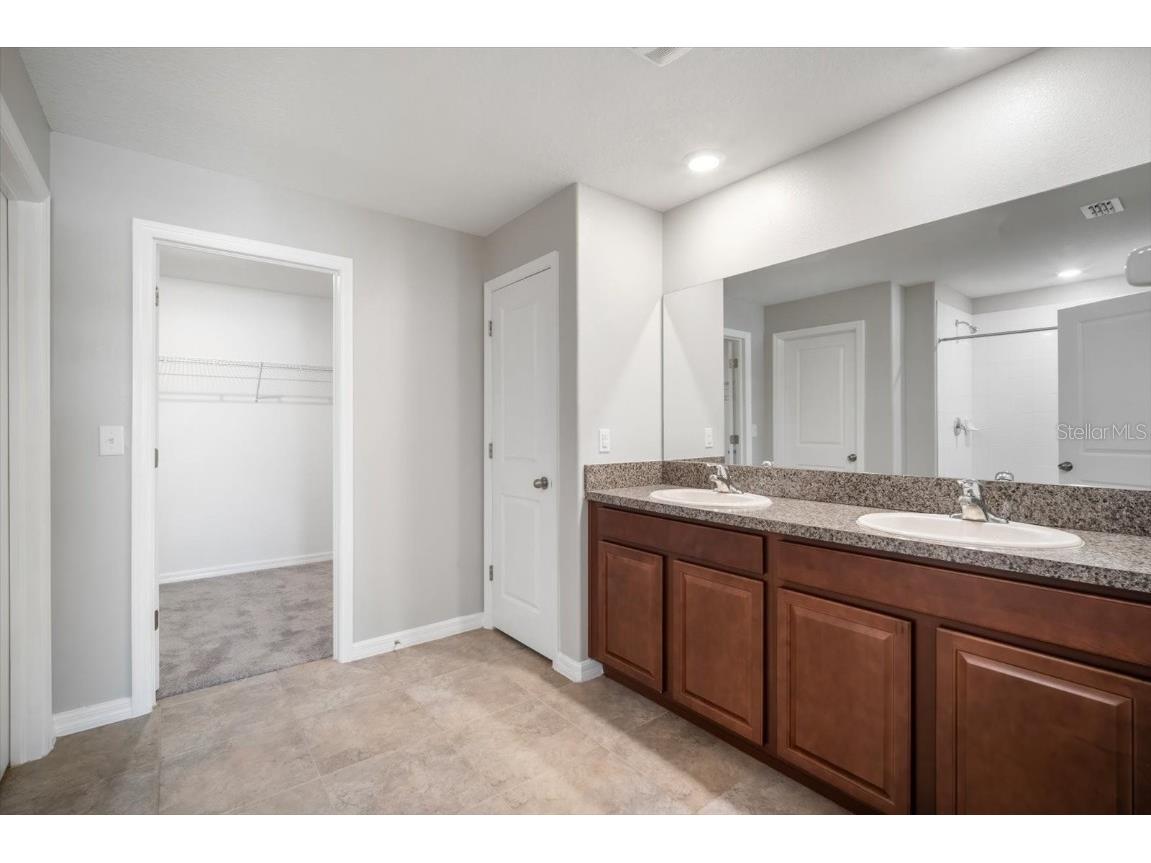 9607 Lemon Drop Loop Ruskin FL 33573 TB8405030 image16