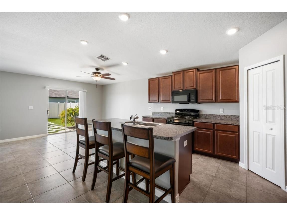 9607 Lemon Drop Loop Ruskin FL 33573 TB8405030 image8