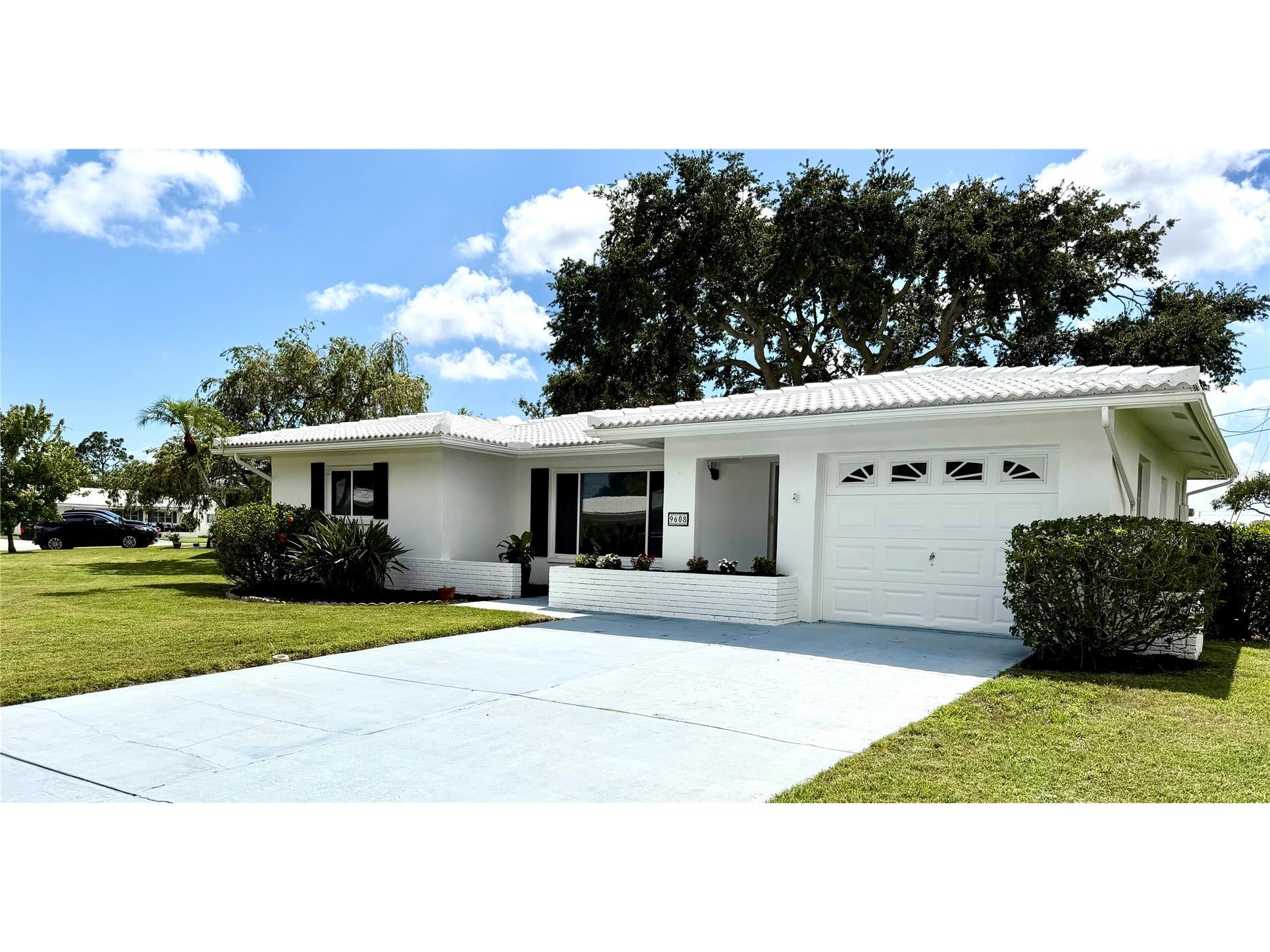 9608 41st Street N #2 Pinellas Park FL 33782 TB8515578 image1