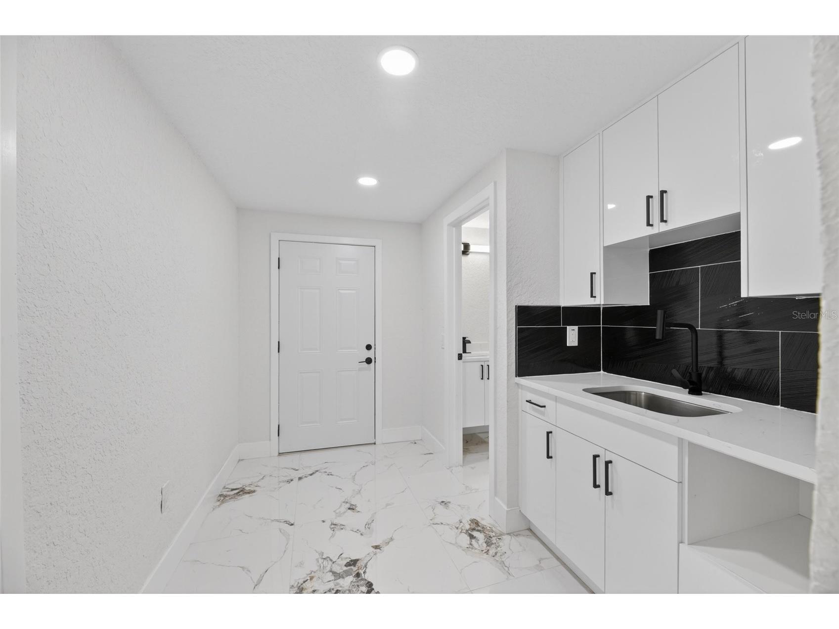 9608 N Aster Avenue Tampa FL 33612 TB8512931 image20