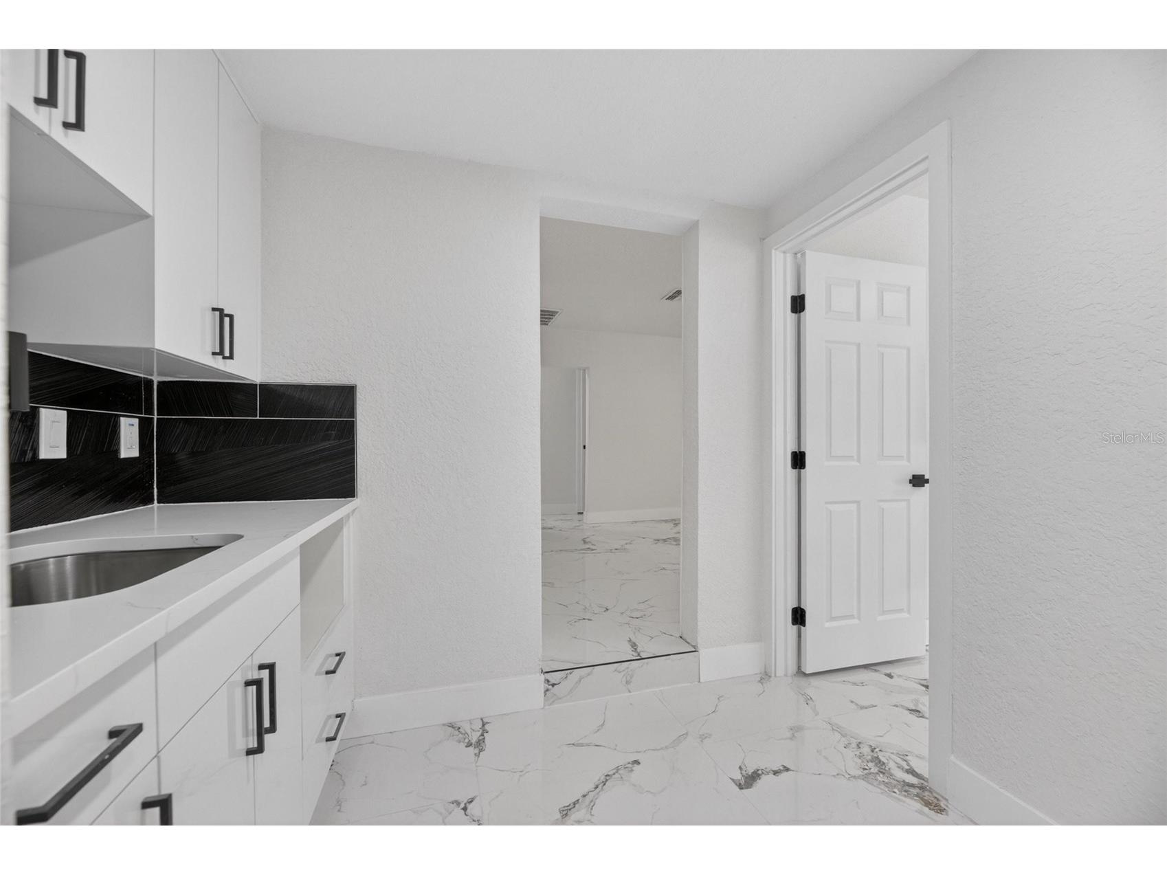9608 N Aster Avenue Tampa FL 33612 TB8512931 image22