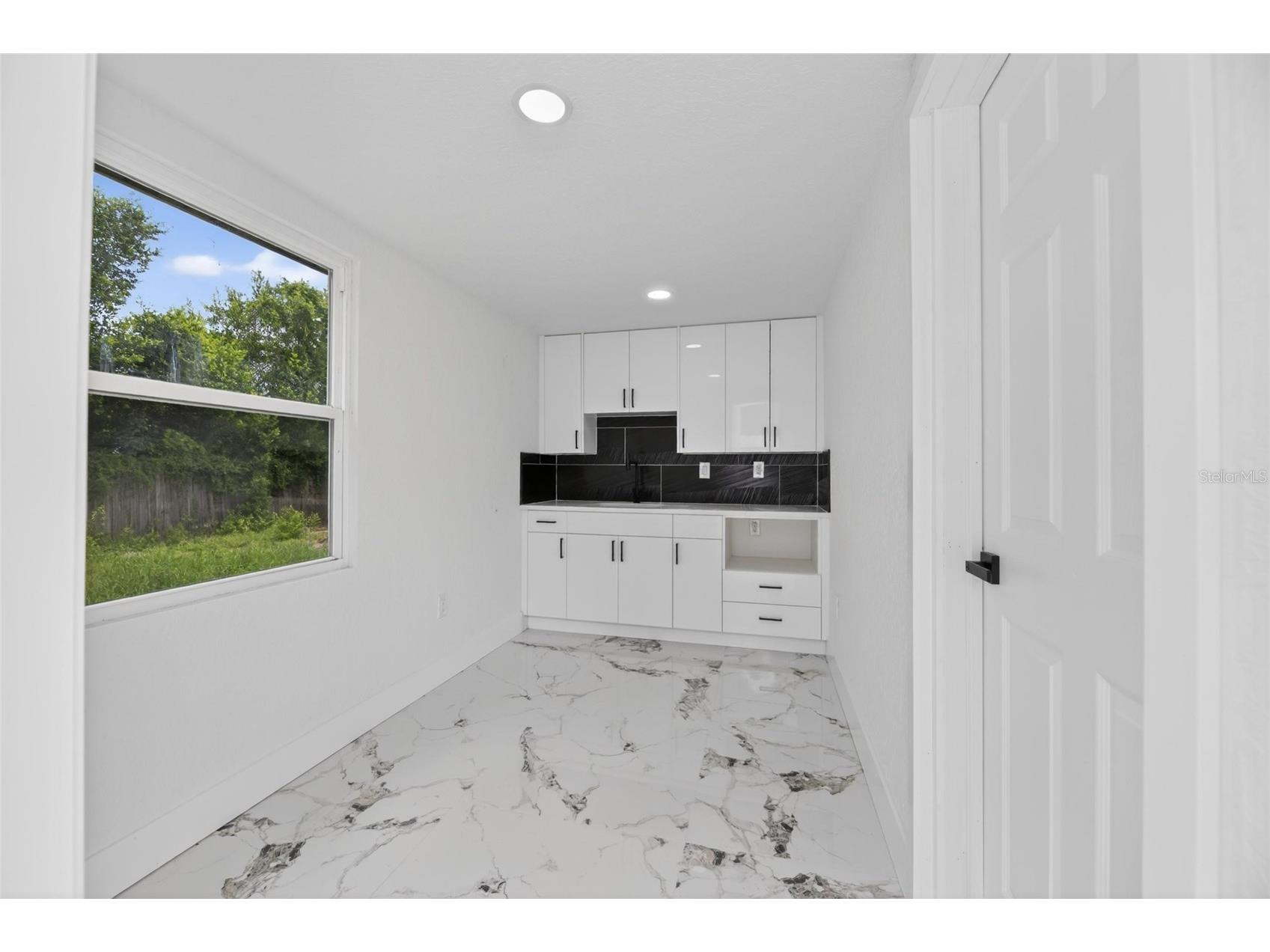 9608 N Aster Avenue Tampa FL 33612 TB8512931 image37