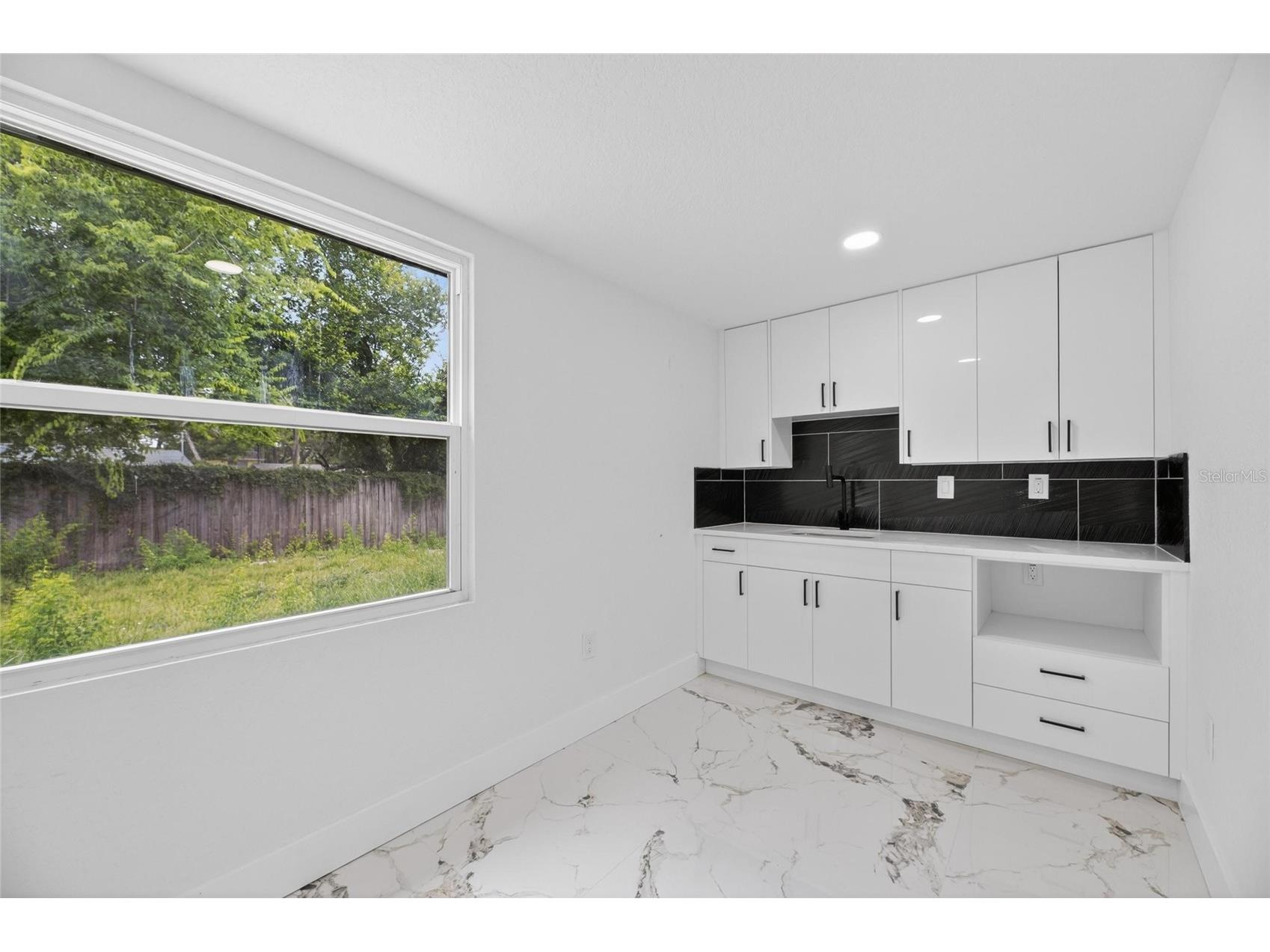 9608 N Aster Avenue Tampa FL 33612 TB8512931 image38