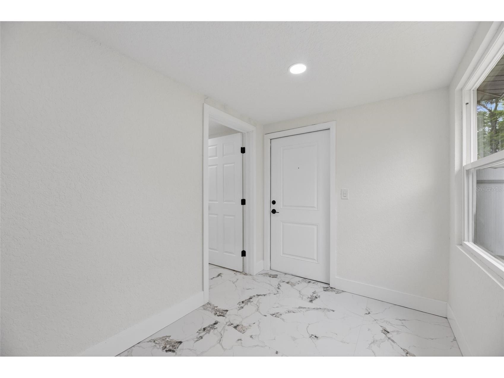 9608 N Aster Avenue Tampa FL 33612 TB8512931 image40