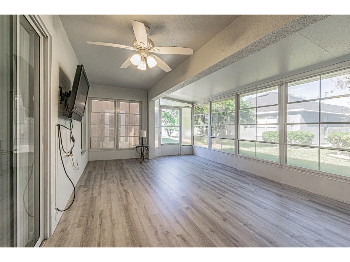 9608 Rolling Circle San Antonio FL 33576 TB8446175 image37