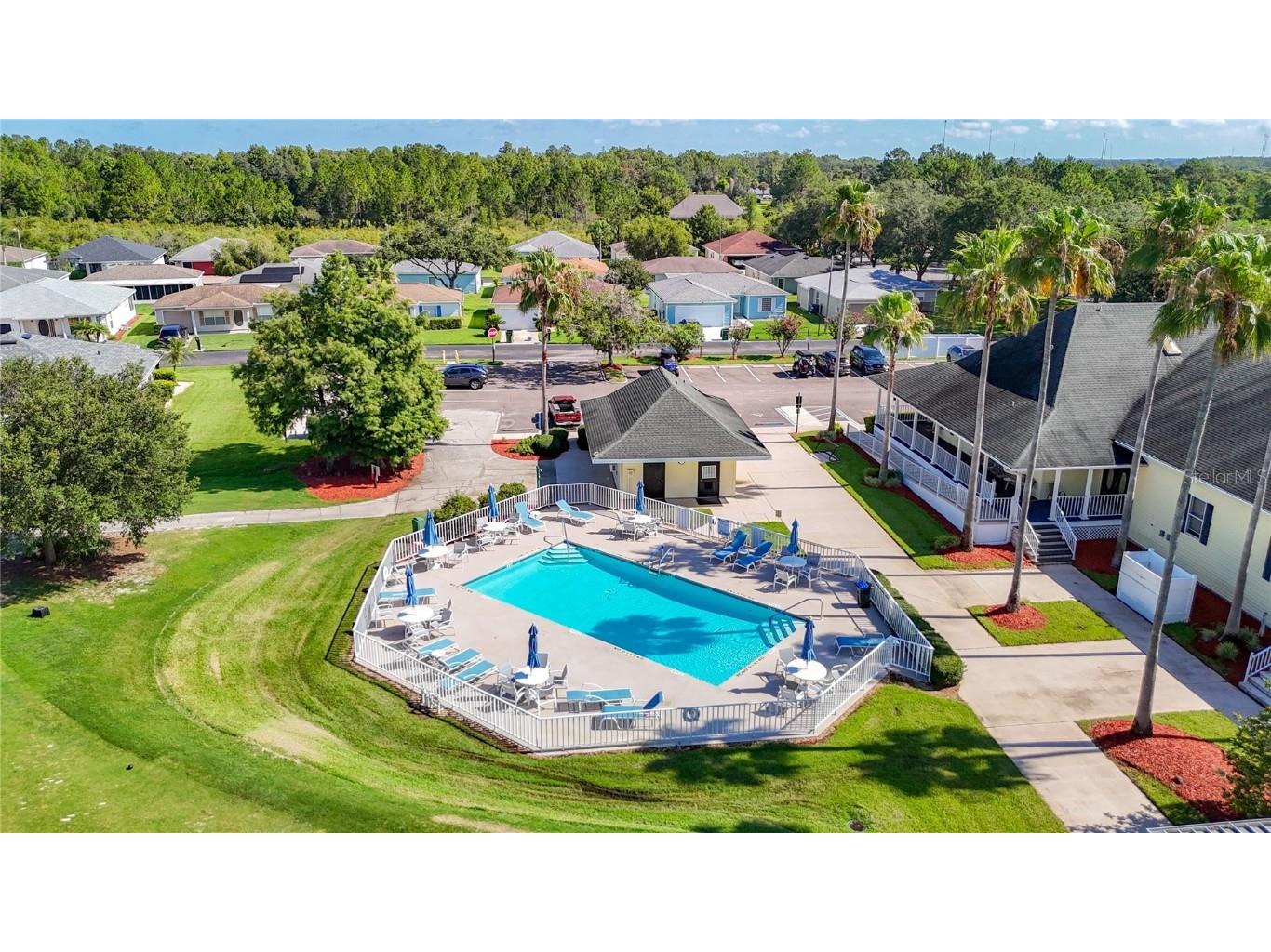 9608 Rolling Circle San Antonio FL 33576 TB8446175 image44