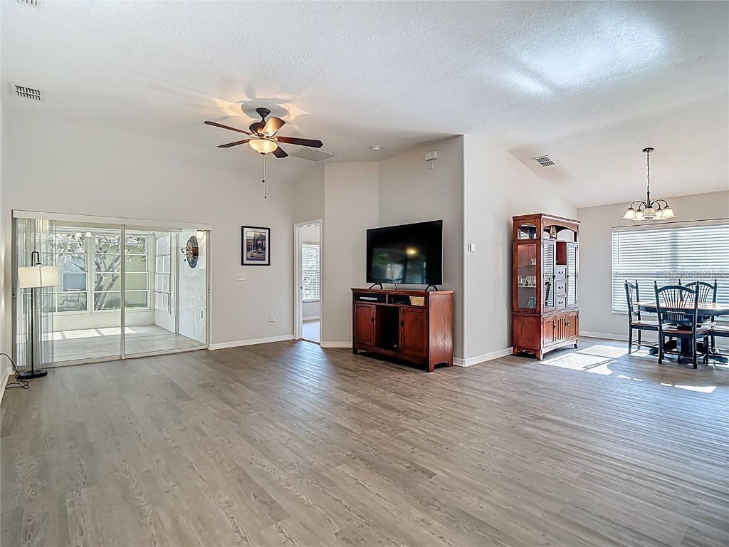 9608 Rolling Circle San Antonio FL 33576 TB8446175 image6