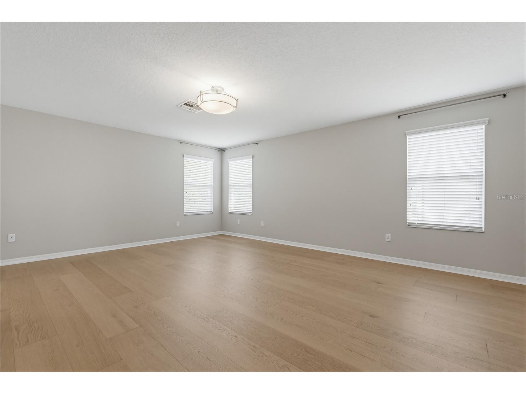 9608 Sorbonne Loop Seffner FL 33584 TB8507389 image38