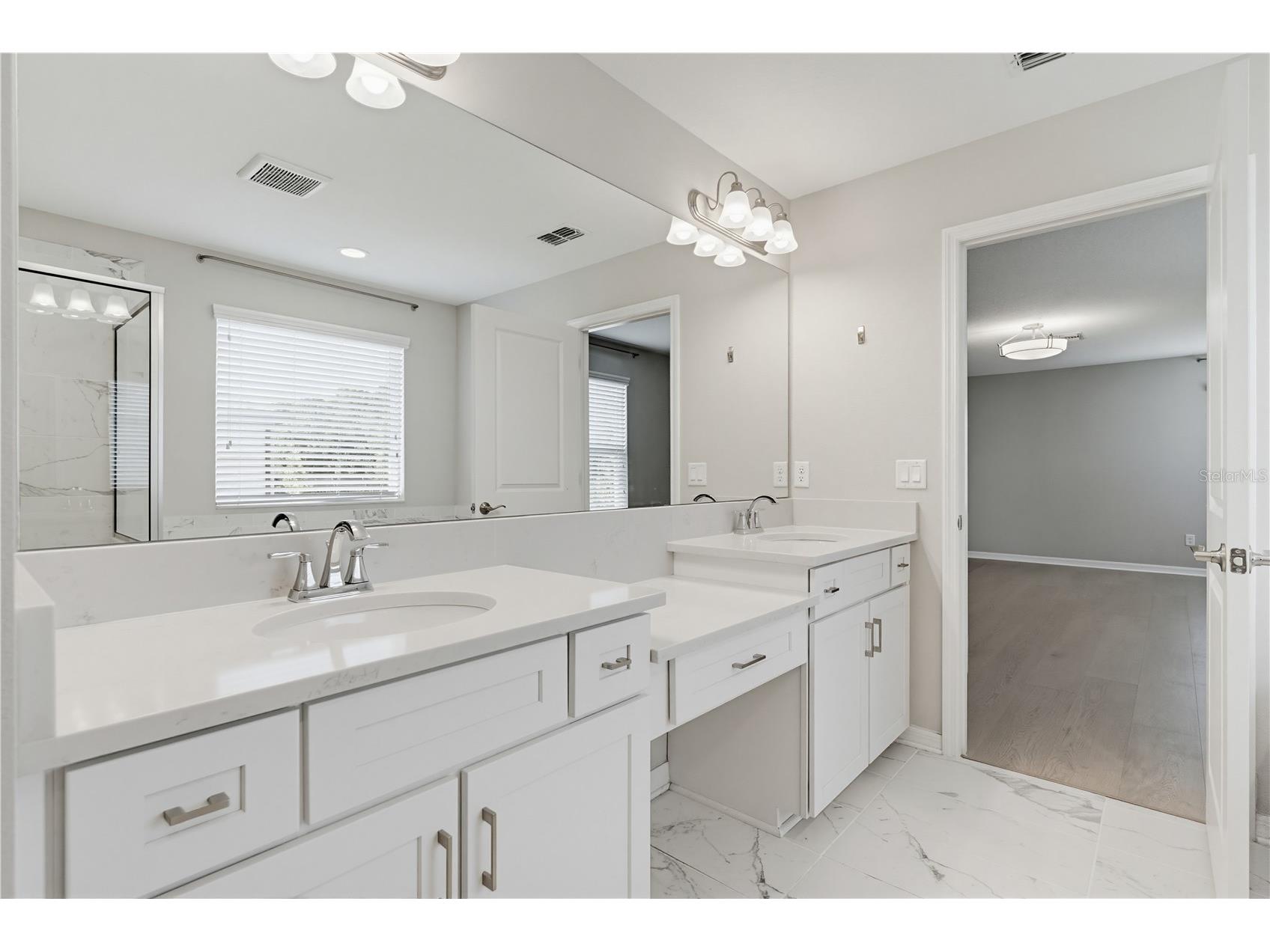 9608 Sorbonne Loop Seffner FL 33584 TB8507389 image39