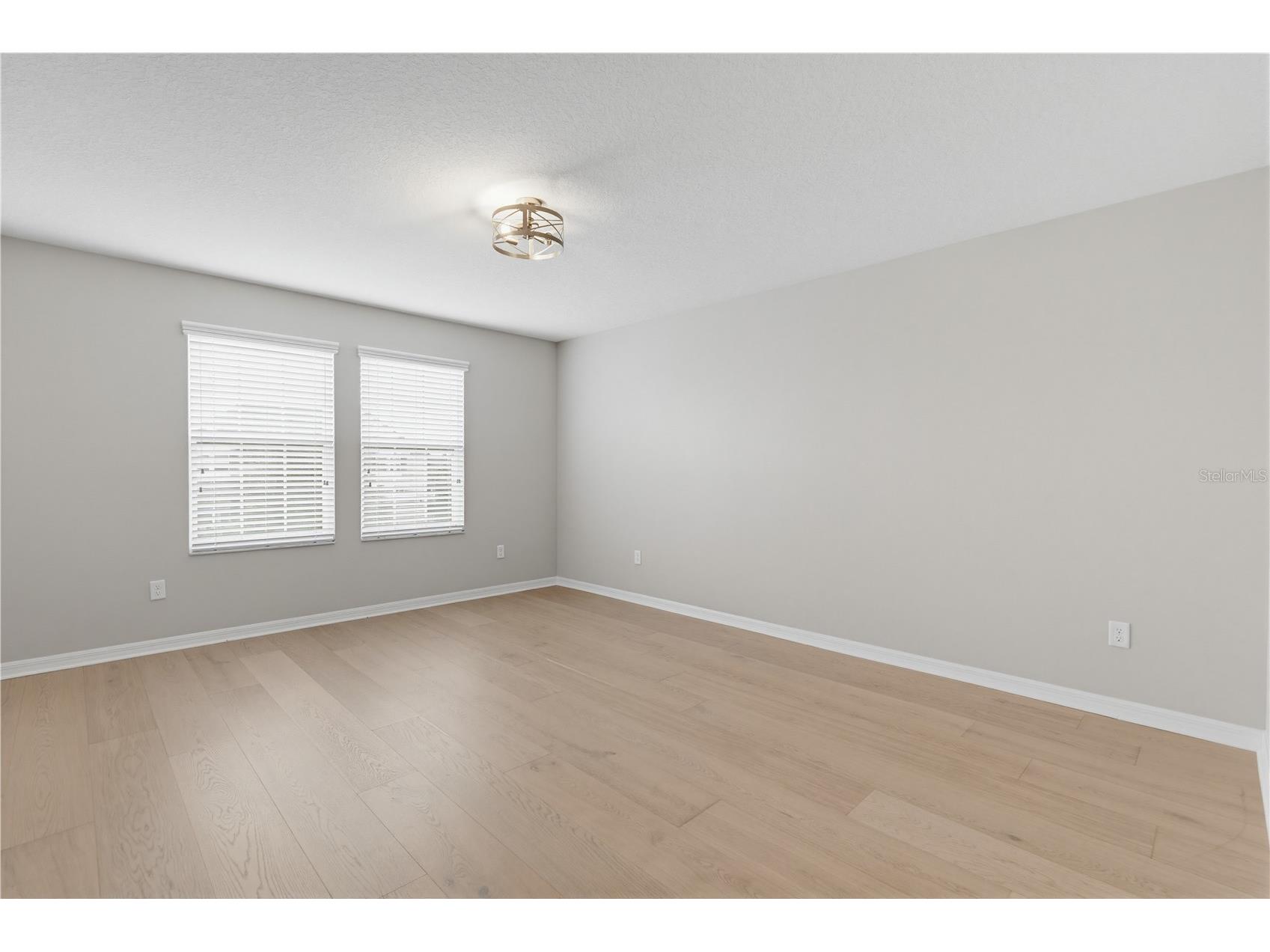 9608 Sorbonne Loop Seffner FL 33584 TB8507389 image41