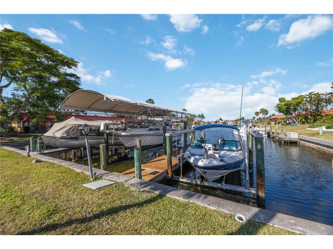 9608 Valencia Cove Bradenton FL 34210 A4672787 image1