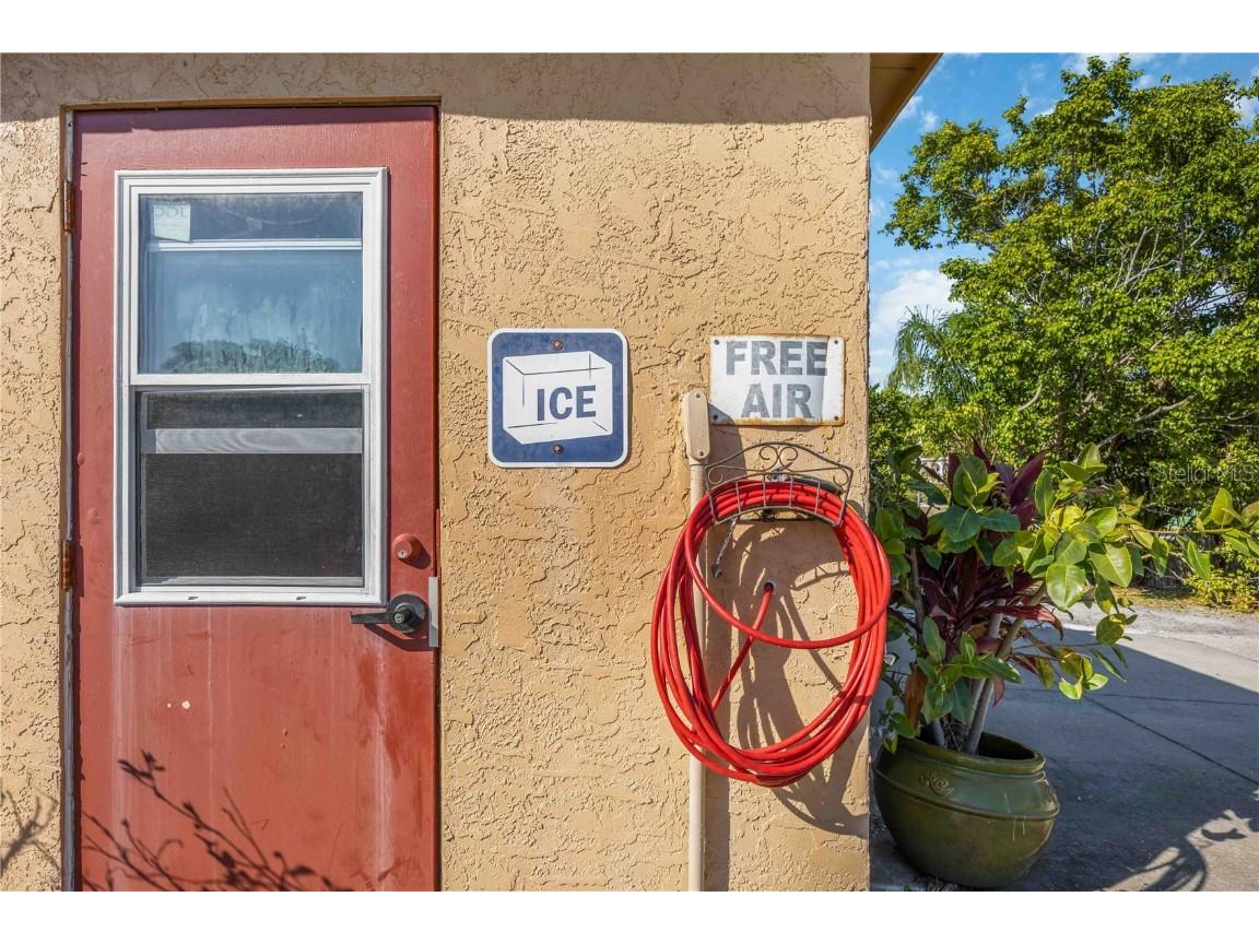 9608 Valencia Cove Bradenton FL 34210 A4672787 image46