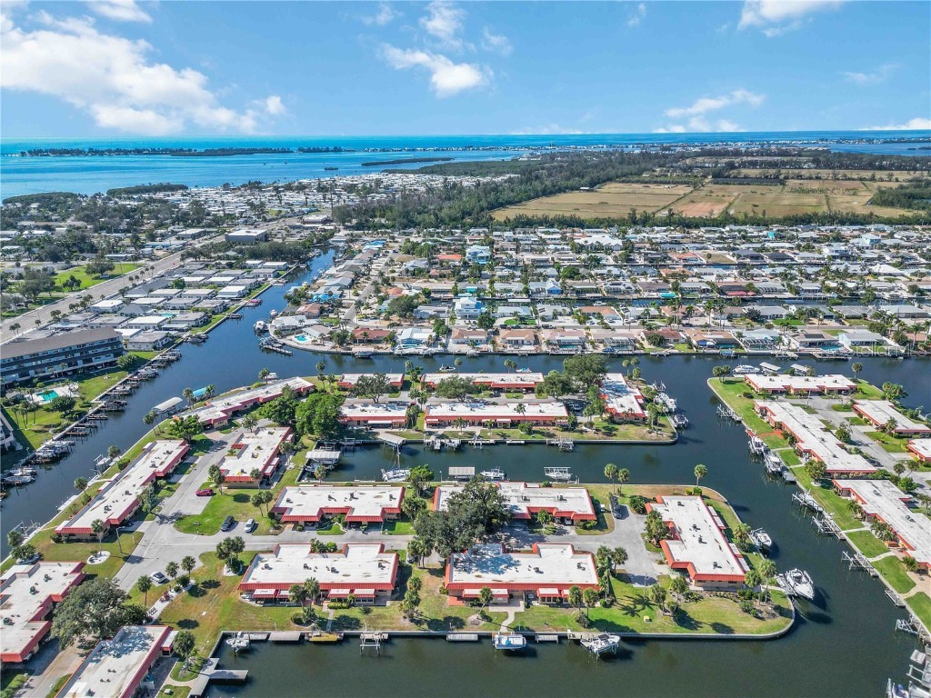 9608 Valencia Cove Bradenton FL 34210 A4672787 image54