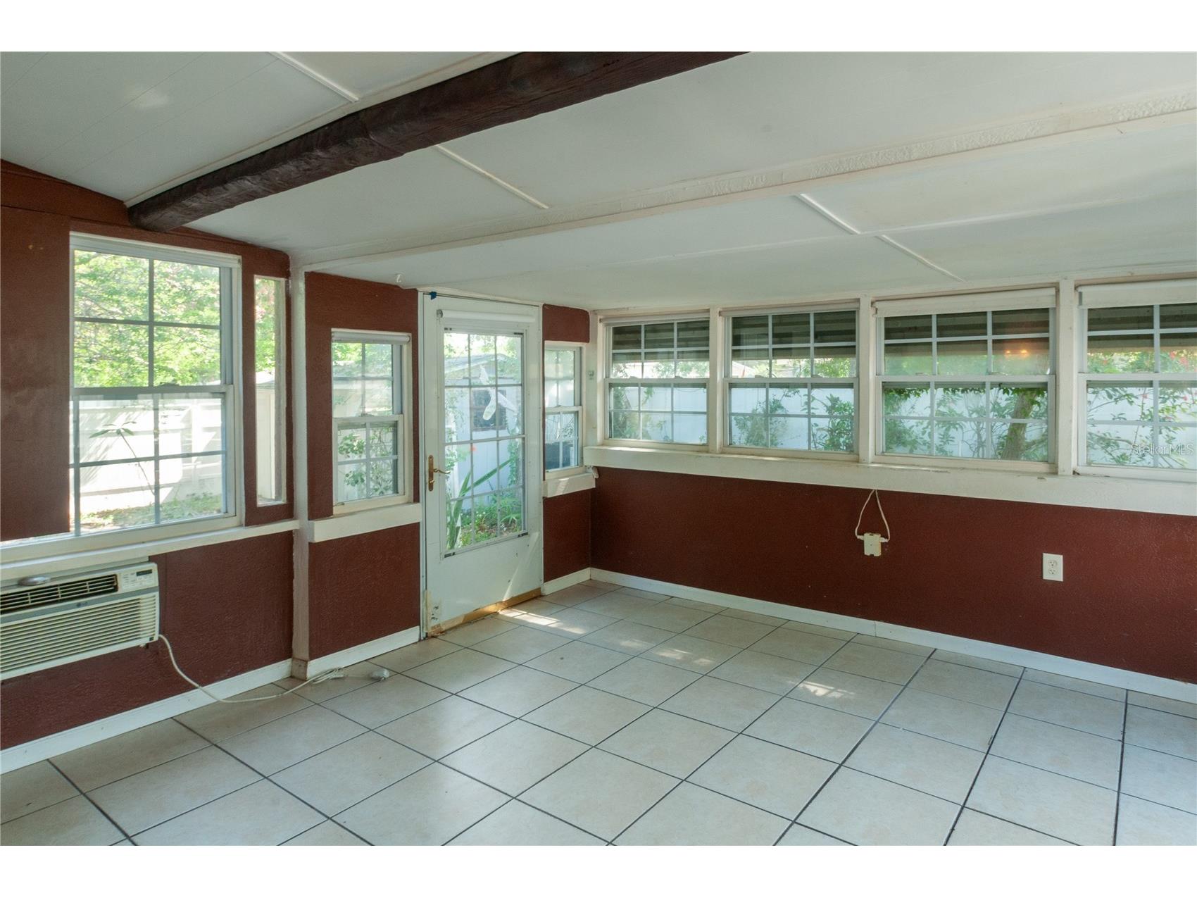 9609 N Elmer Street Tampa FL 33612 TB8503231 image17