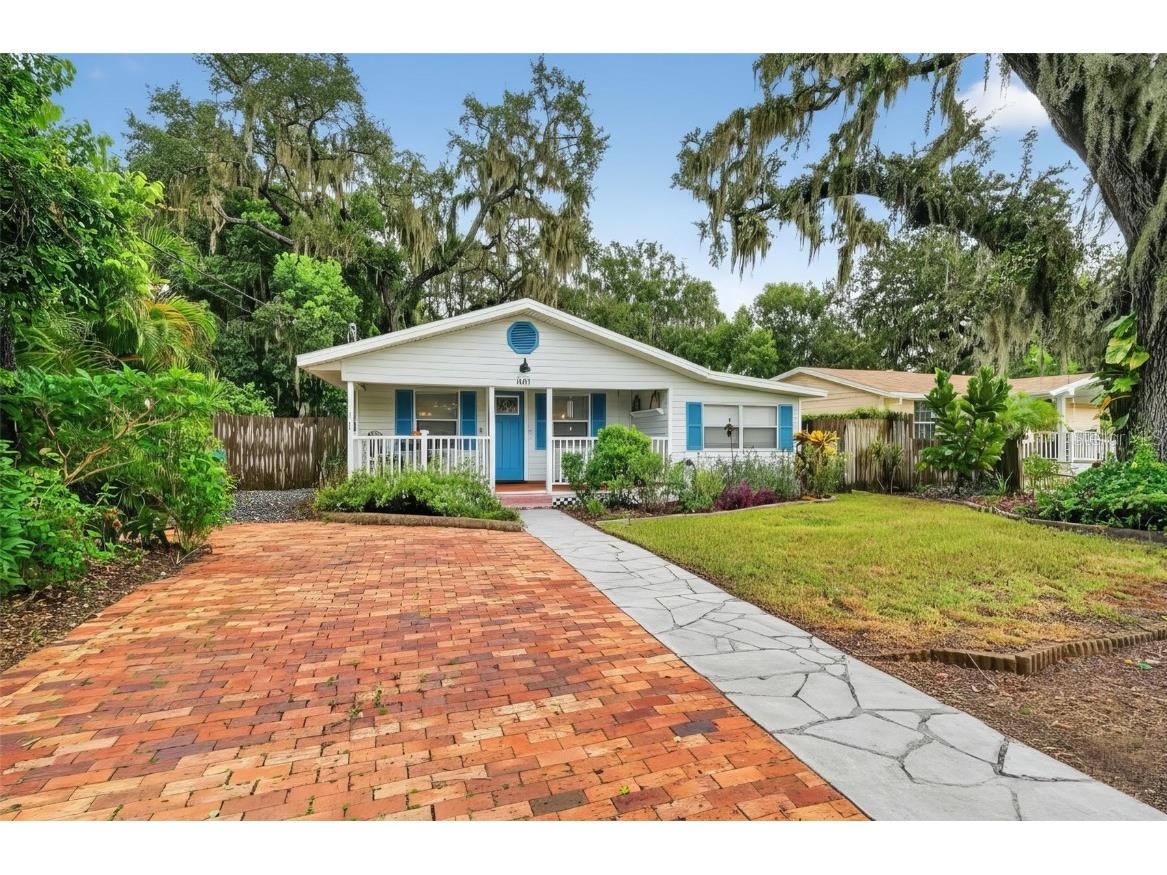 961 Liberty Avenue Mount Dora FL 32757 G5101863 image1