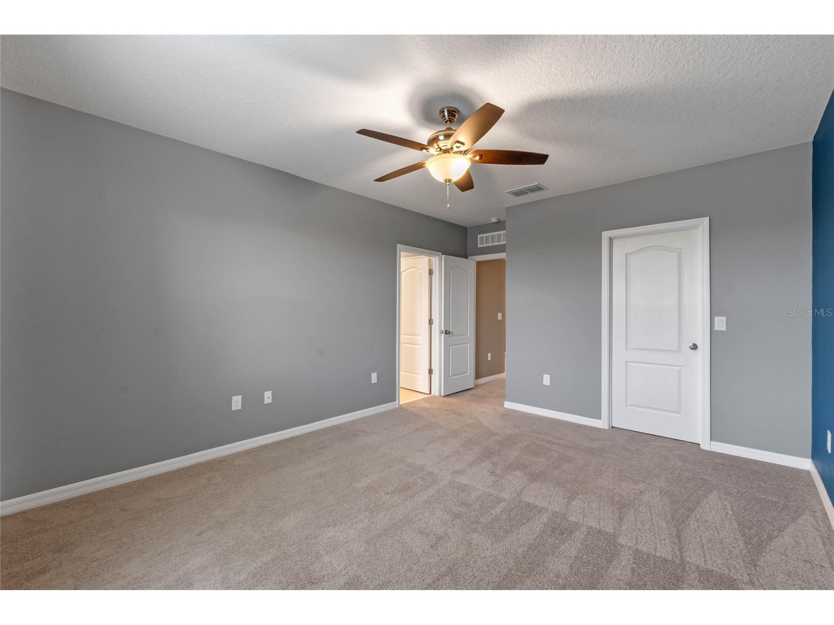 961 Lido Drive Howey In The Hills FL 34737 G5108774 image13