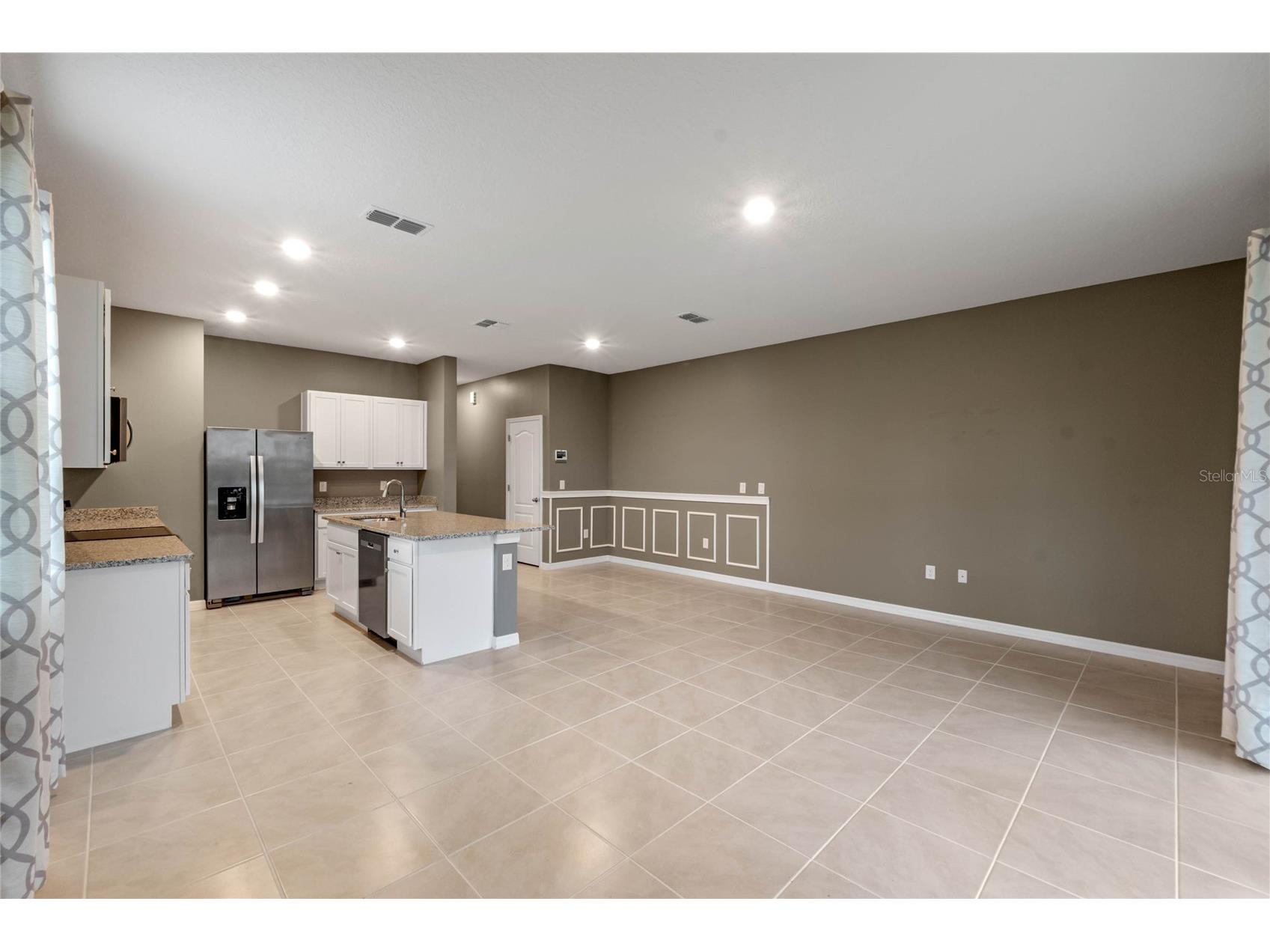 961 Lido Drive Howey In The Hills FL 34737 G5108774 image5