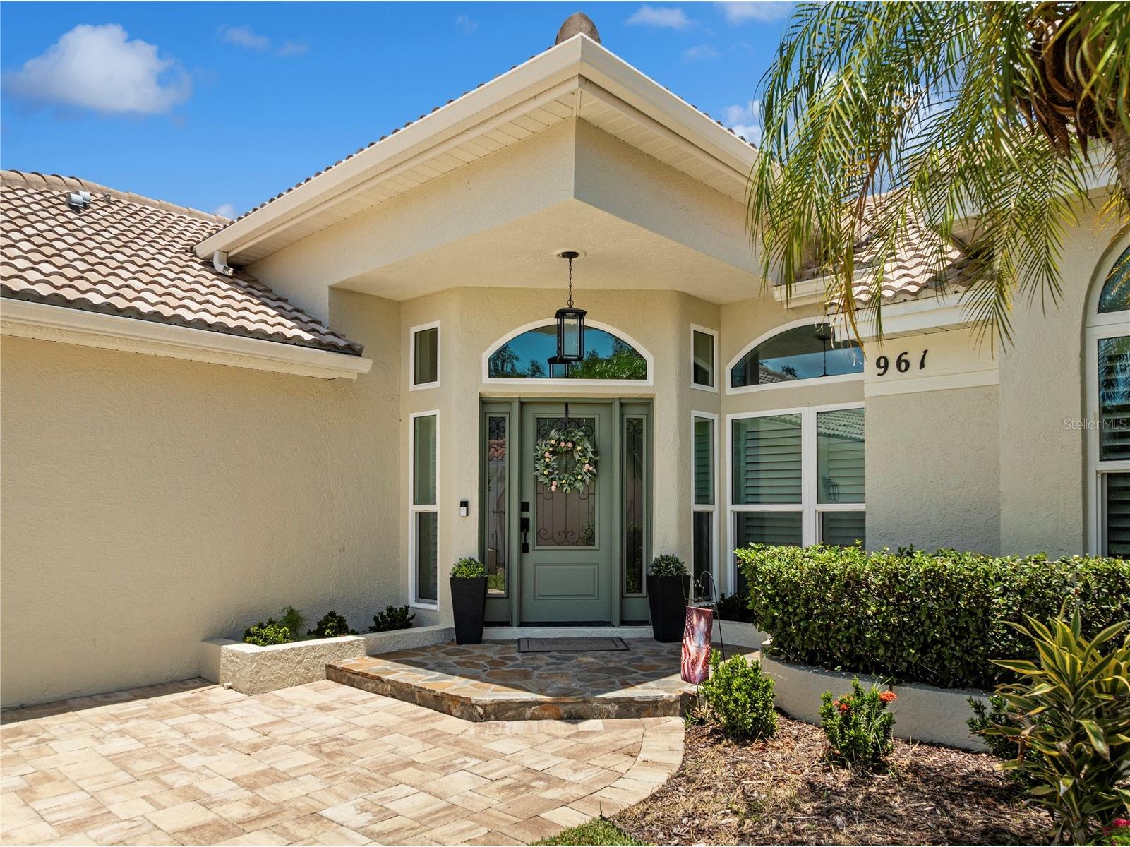 961 Live Oak Avenue NE Saint Petersburg FL 33703 TB8511032 image2