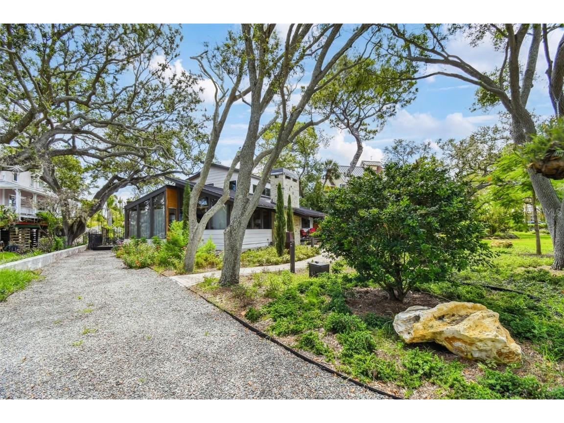 961 Victoria Drive Dunedin FL 34698 - ST. JOSEPH SOUND TB8414547 image2