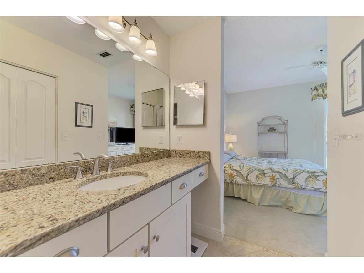 9610 Club South #4203 Sarasota FL 34238 A4672870 image32