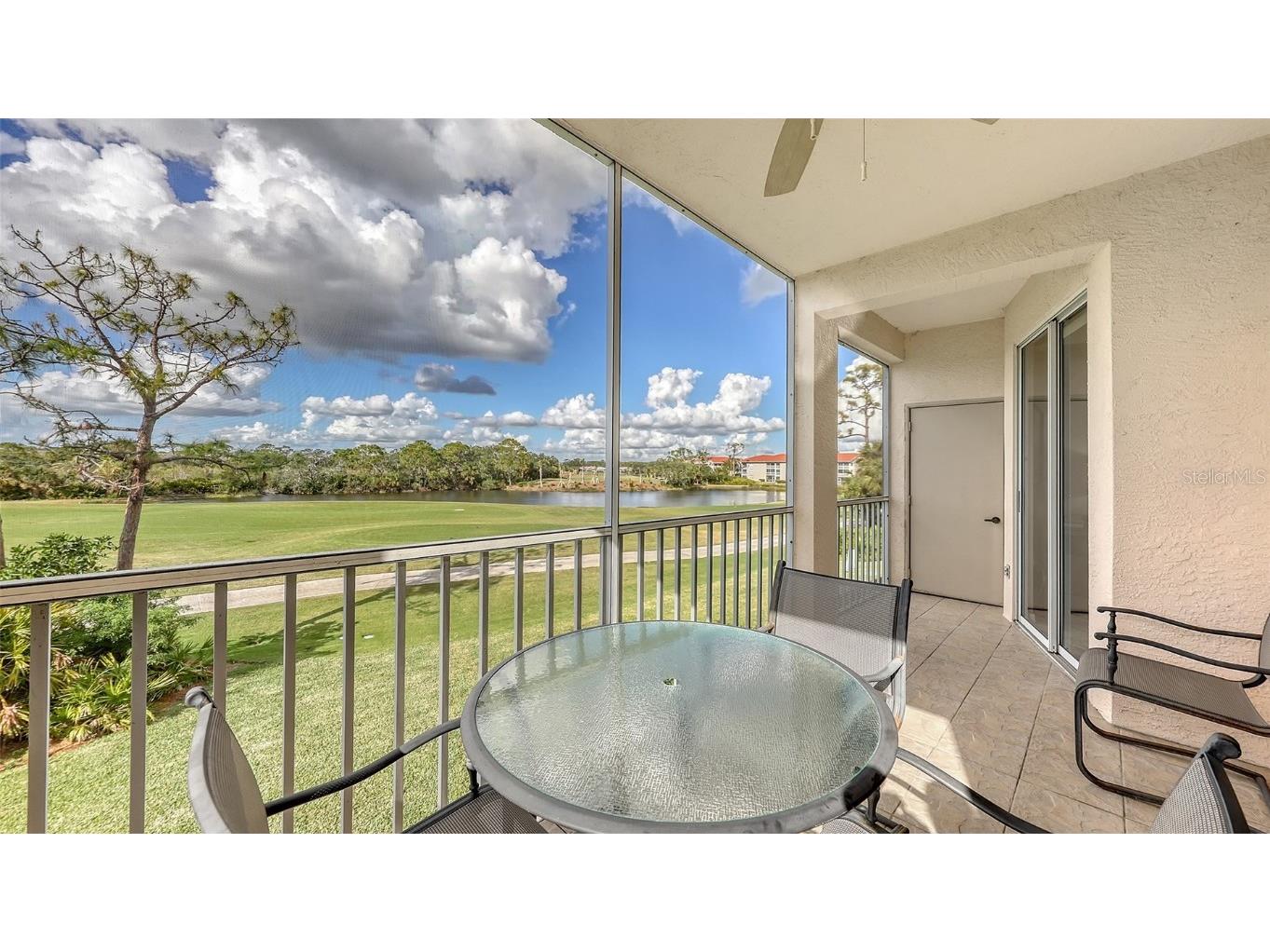 9610 Club South Circle #4204 Sarasota FL 34238 A4632722 image1