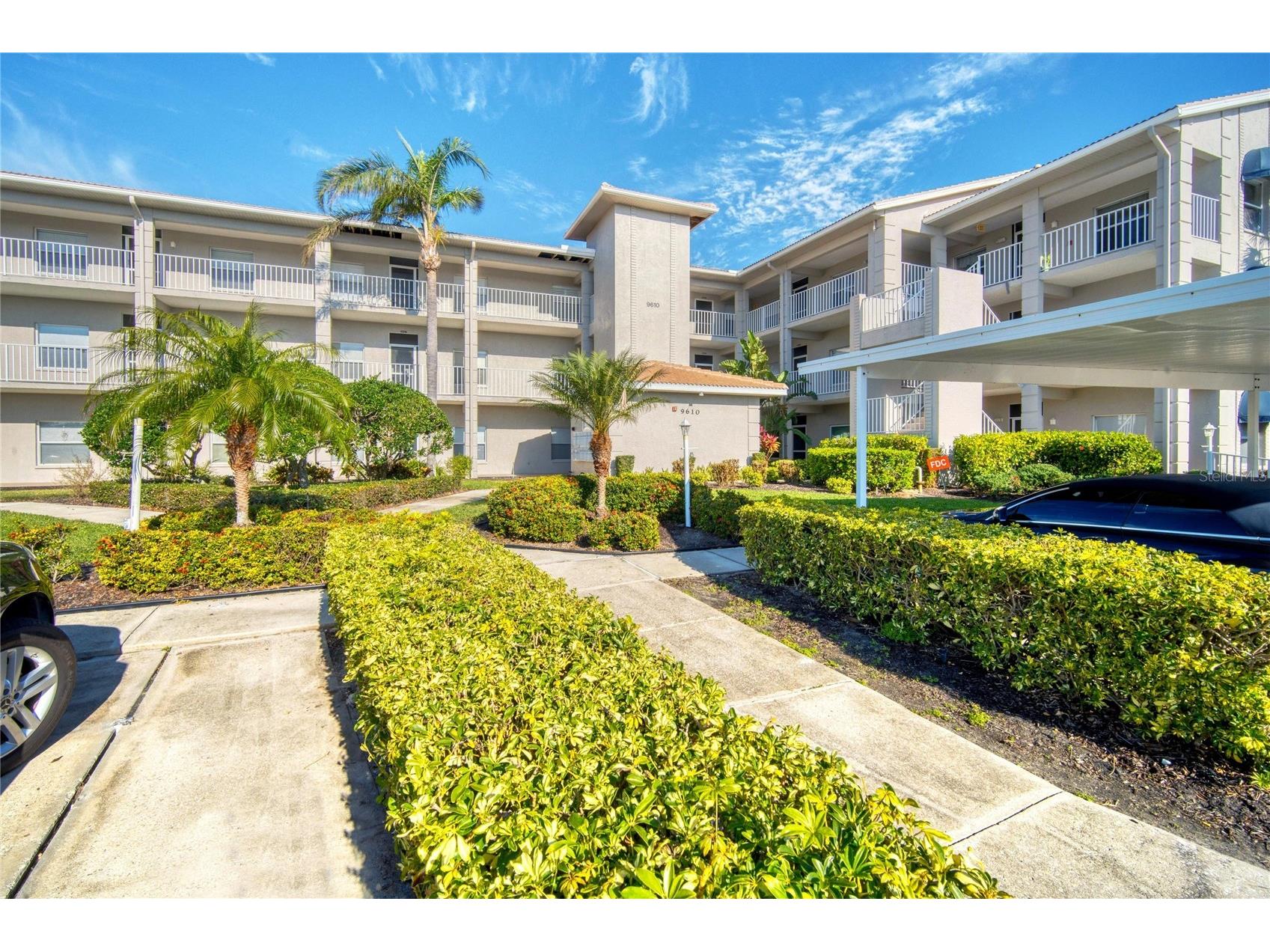 9610 Club South Circle # 4207 Sarasota FL 34238 A4690465 image1