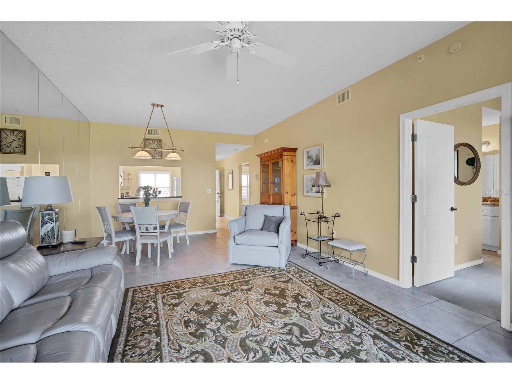 9610 Club South Circle # 4207 Sarasota FL 34238 A4690465 image10