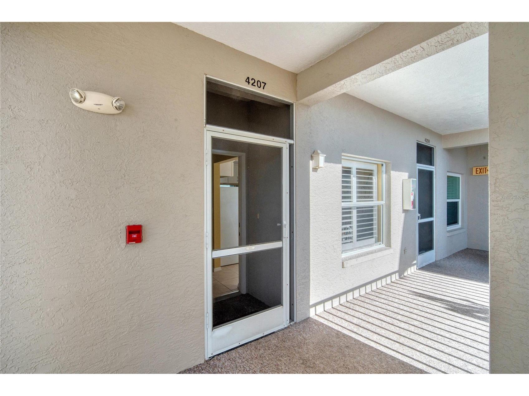 9610 Club South Circle # 4207 Sarasota FL 34238 A4690465 image3