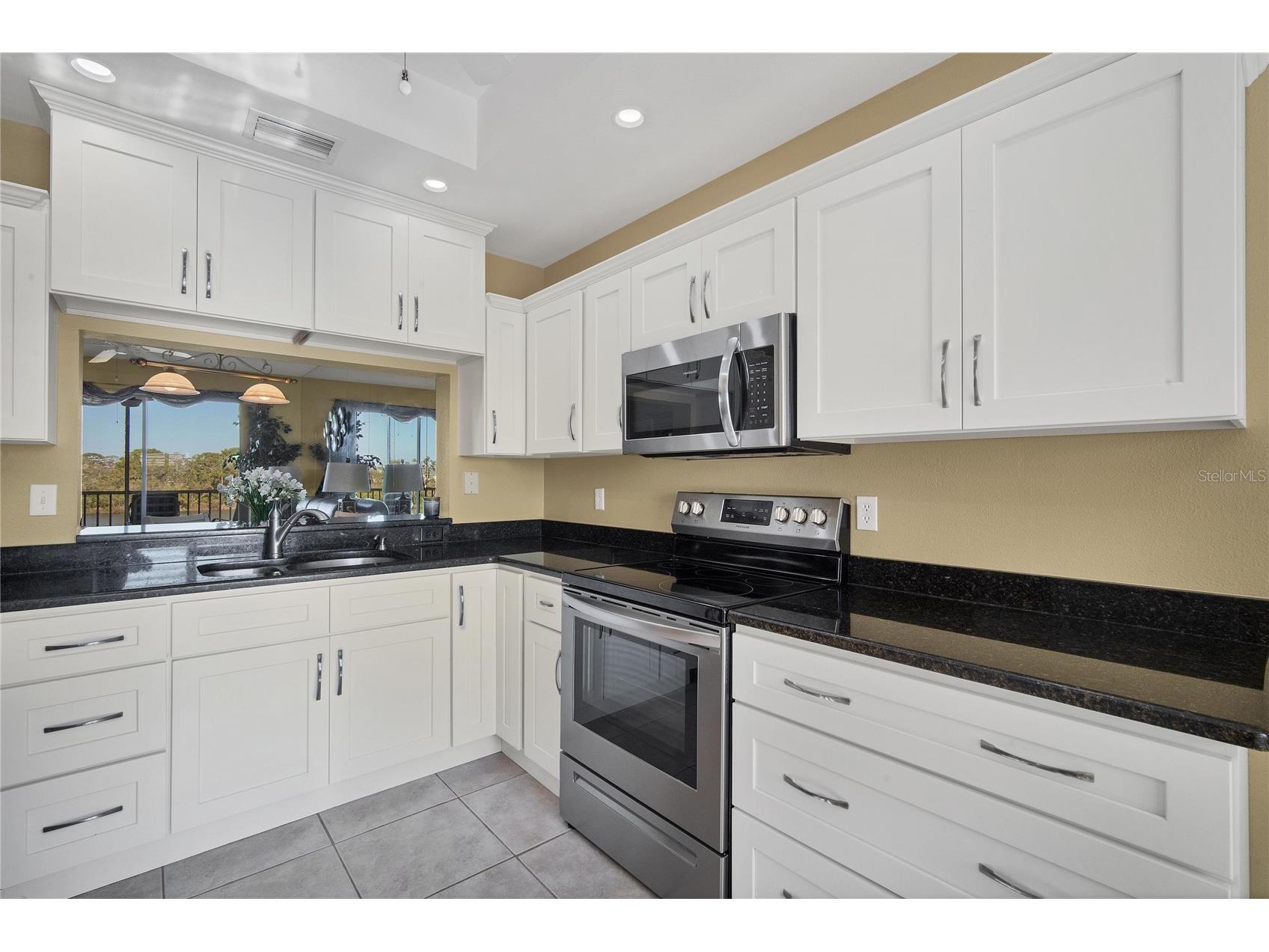 9610 Club South Circle # 4207 Sarasota FL 34238 A4690465 image4