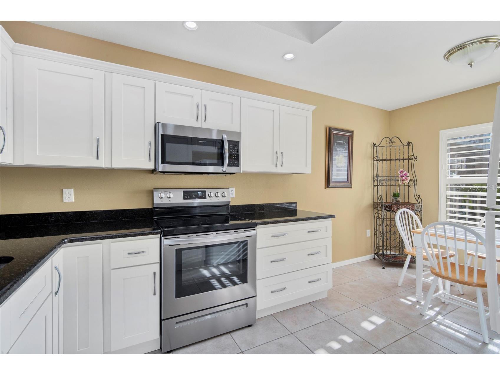 9610 Club South Circle # 4207 Sarasota FL 34238 A4690465 image5